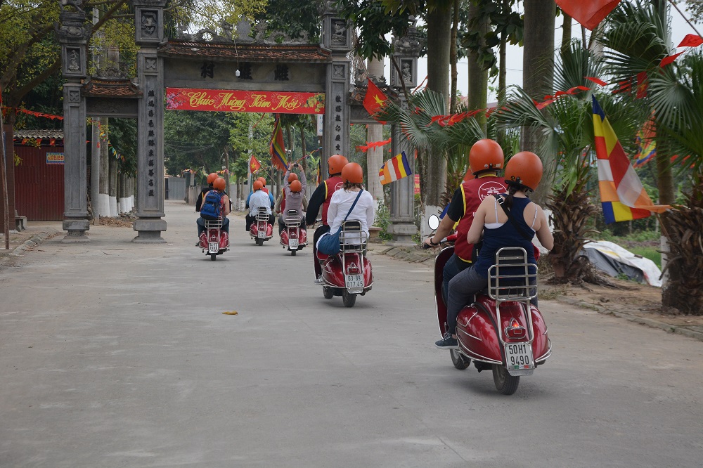 HANOI FULLL DAY VESPA TOURS - HANOI VESPA TOURS