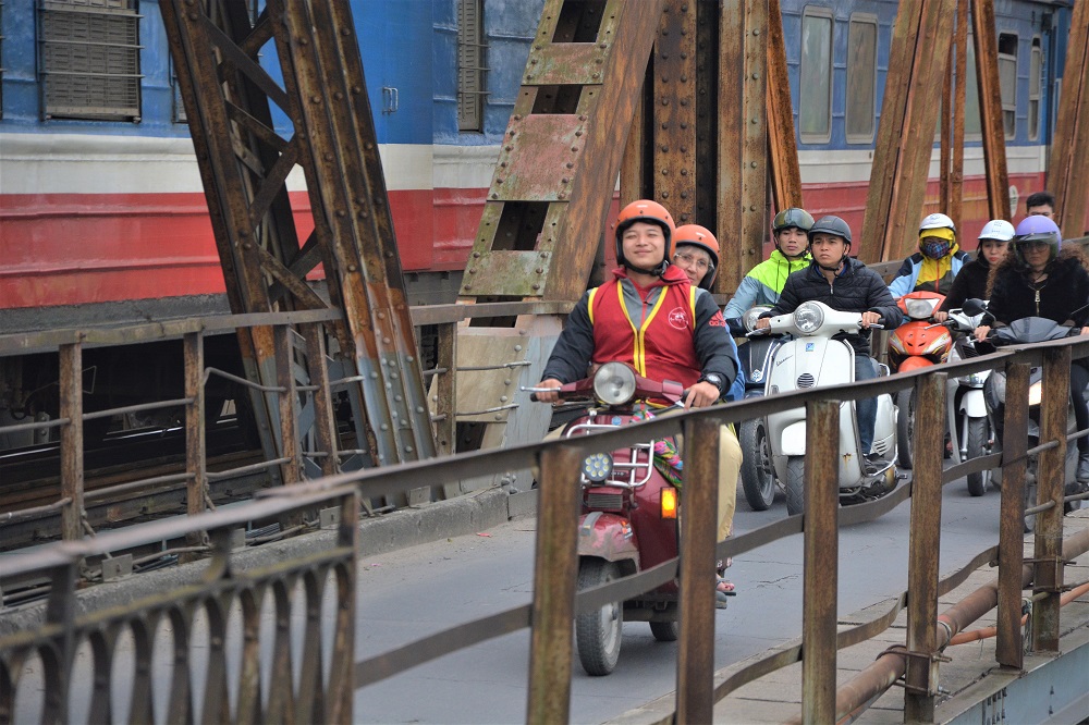 Asia Vespa Tours Hanoi – Hanoi Vespa Tours – Hanoi Jeep Tours – Hanoi Motorbike Tours