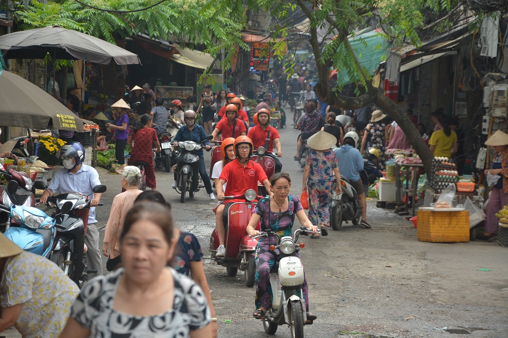 Asia Vespa Tours- Hanoi Vespa Tours-Hanoi Motorbike Tours-Hanoi Motorcycle Tours