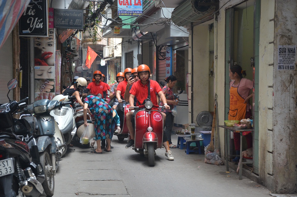 Asia Vespa Tours- Hanoi Vespa Tours-Hanoi Motorbike Tours-Hanoi Motorcycle Tours