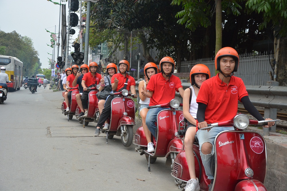 Asia Vespa Tours- Hanoi Vespa Tours-Hanoi Motorbike Tours-Hanoi Motorcycle Tours