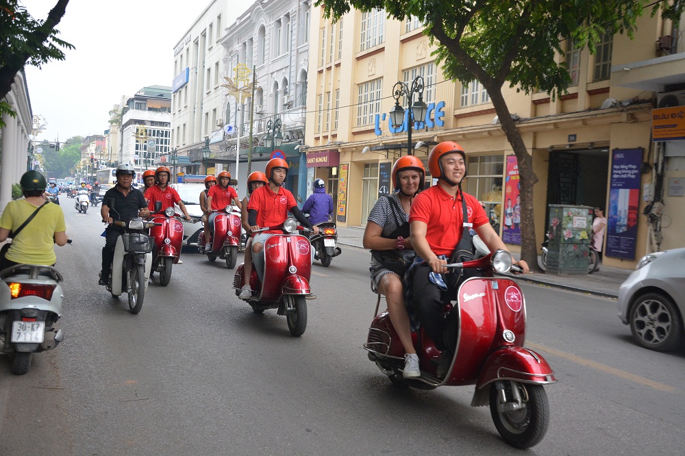 Asia Vespa Tours- Hanoi Vespa Tours-Hanoi Motorbike Tours-Hanoi Motorcycle Tours